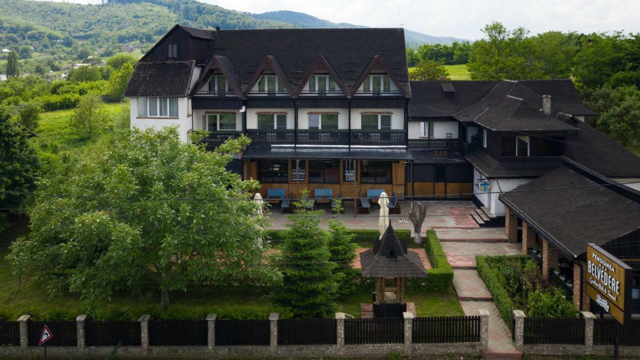 Pensiunea Belvedere Németvásár Kültér fotó